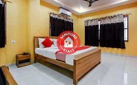 Maruthy Tourist Home